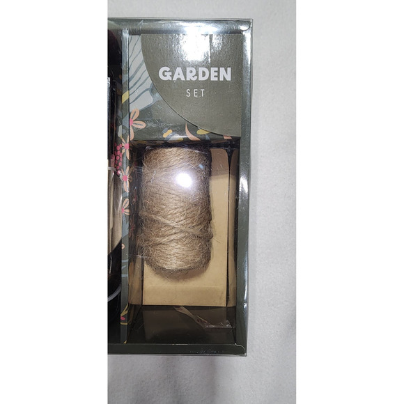 mini garden set with mini trowel. soil bucket and garden twine - Picture 6 of 7